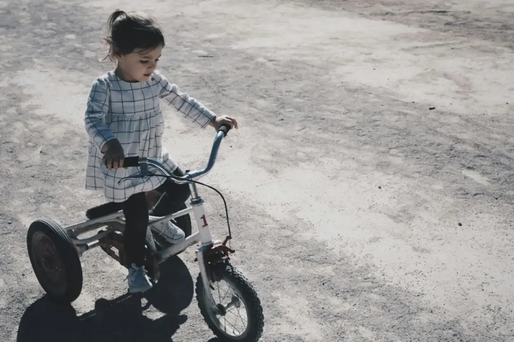 girl riding trike girl riding trike